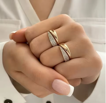 Sunlit Stone Texture Ring