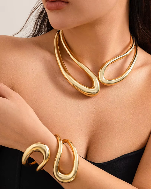 Sculpted Form Necklace & Bracelet Set