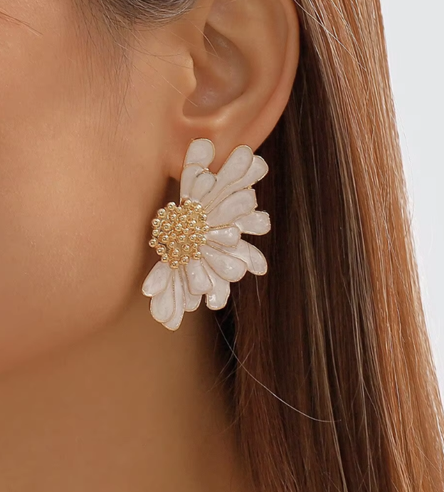 Blooming Muse Stud Earrings